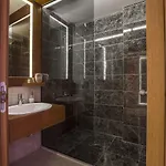 أزماخان اكياكا