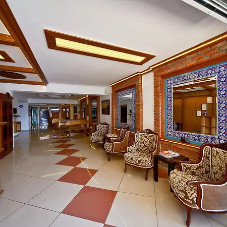 Azmakhan מלון 3*