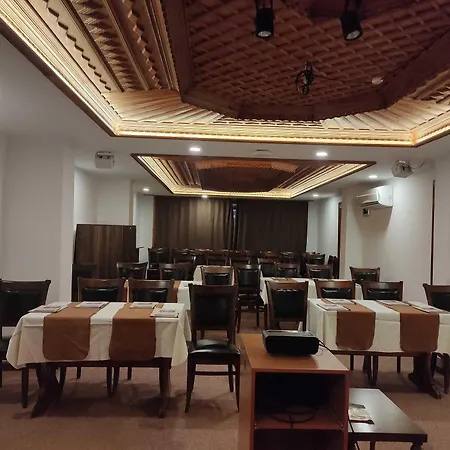 Azmakhan 3* אקיאקה