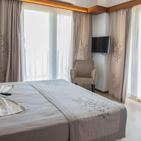 מלון Azmakhan 3*