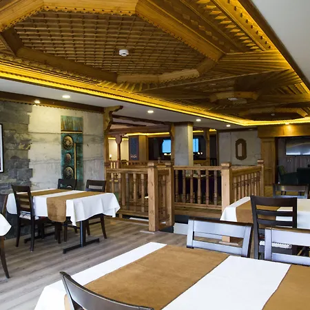 Azmakhan אקיאקה