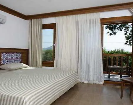 מלון Azmakhan 3*