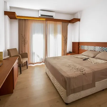 Azmakhan אקיאקה