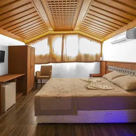 Azmakhan אקיאקה